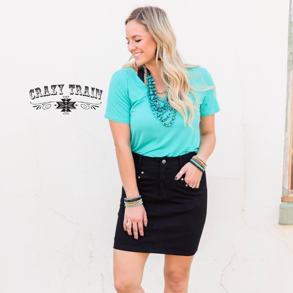 Law Maker Skirt - Picture 1 of 3